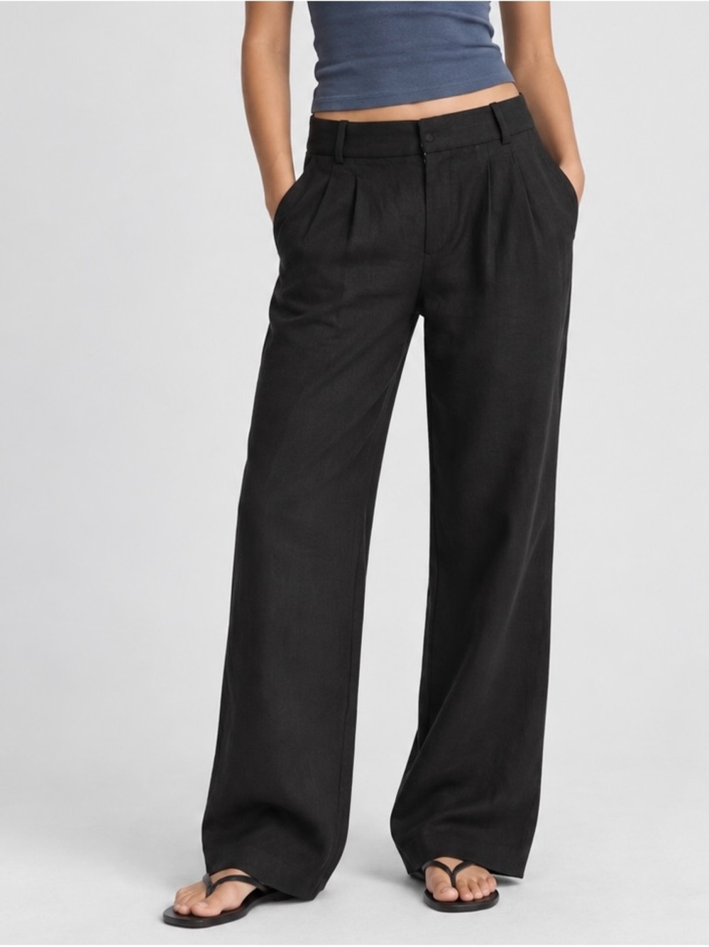 Abercrombie & Fitch Black Wide-Leg Pleated Pants